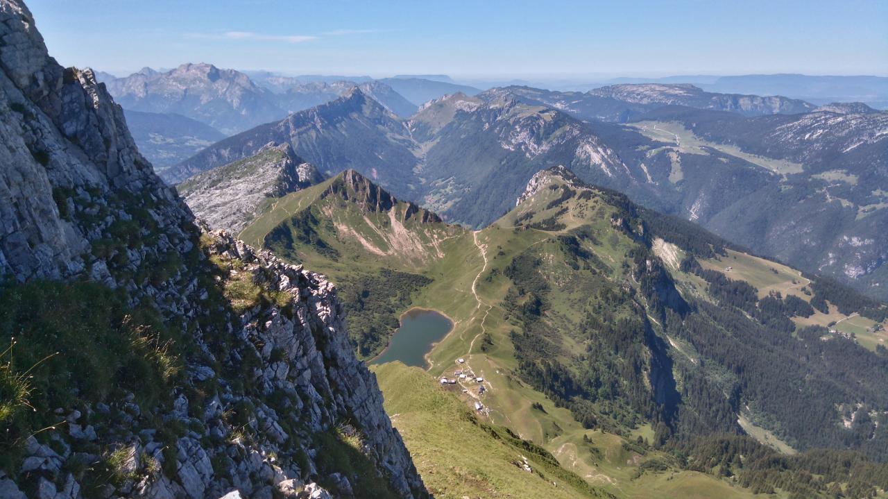 Le lac de Lessy.